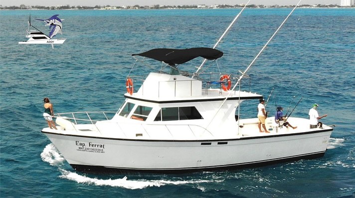 Cap Ferrat 48 ft luxury yacht rental in Cancun - accommodates 14 guests