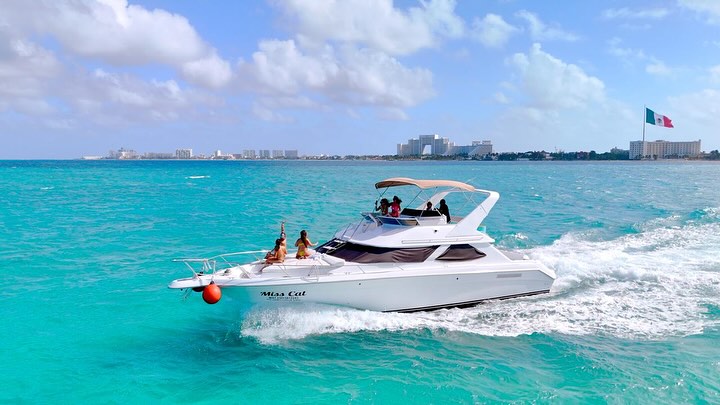 Miss Cat 46 ft luxury yacht rental in Cancun - accommodates 15 guests