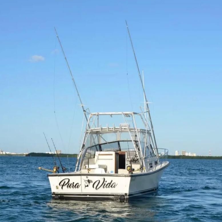 Pura Vida 35 ft luxury yacht rental in Cancun - accommodates 6 guests